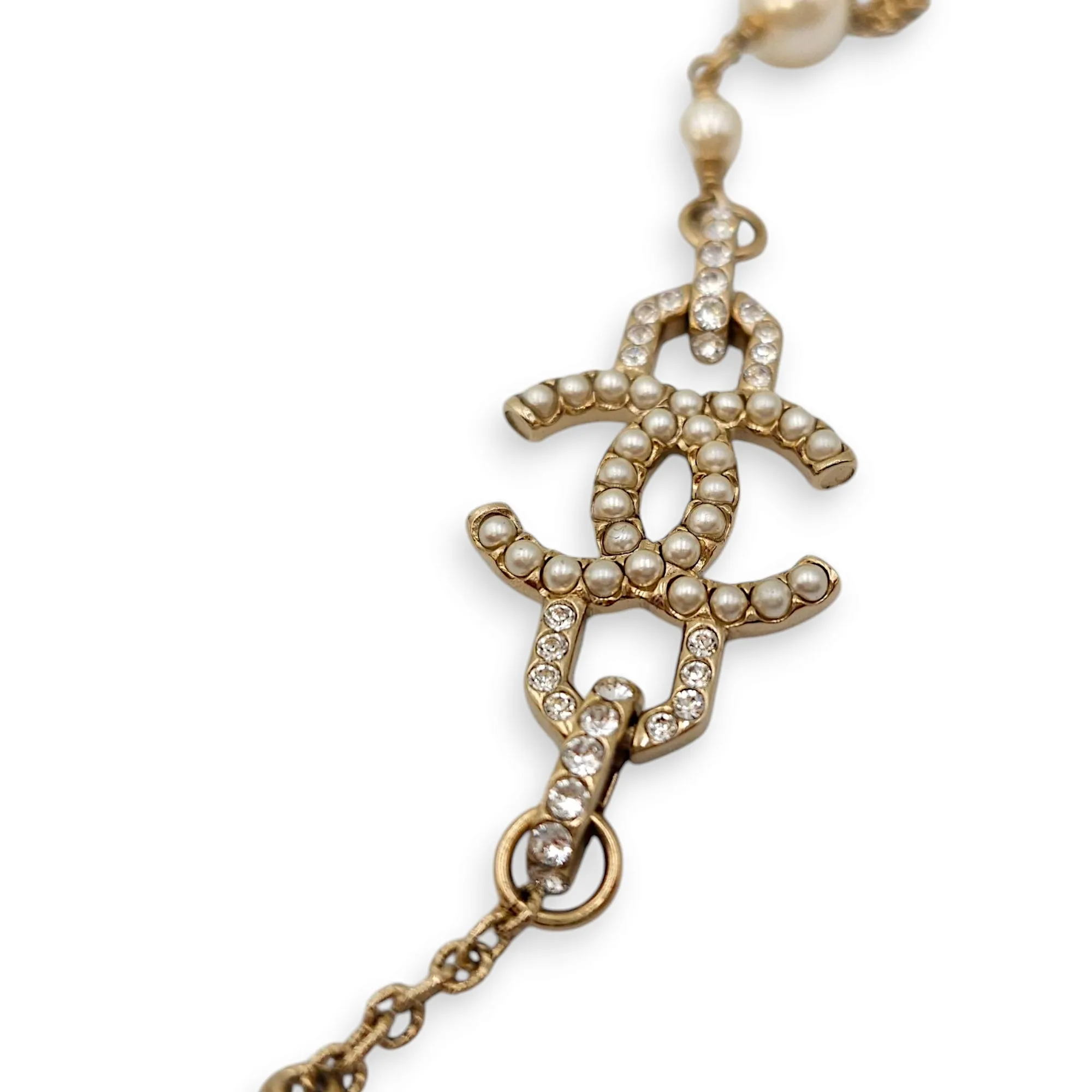 20B CC Pearls White Long Necklace in Pearls, Crystals, Gold hardware
