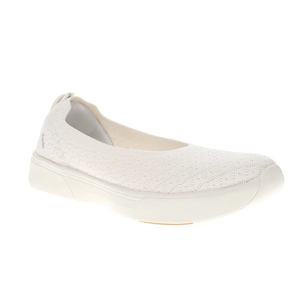 BlissWalk Skimmer Starburst Knit Slip On Sneakers