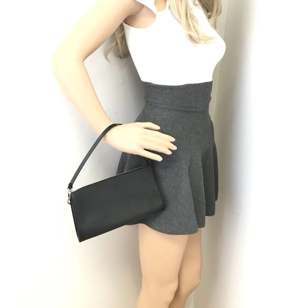 Louis Vuitton Accessories Pochette