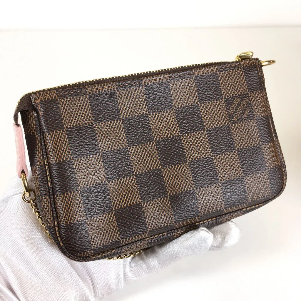 Louis Vuitton Mini Pochette Accessories