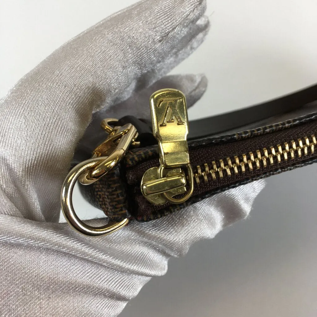 Louis Vuitton Pochette Accessories