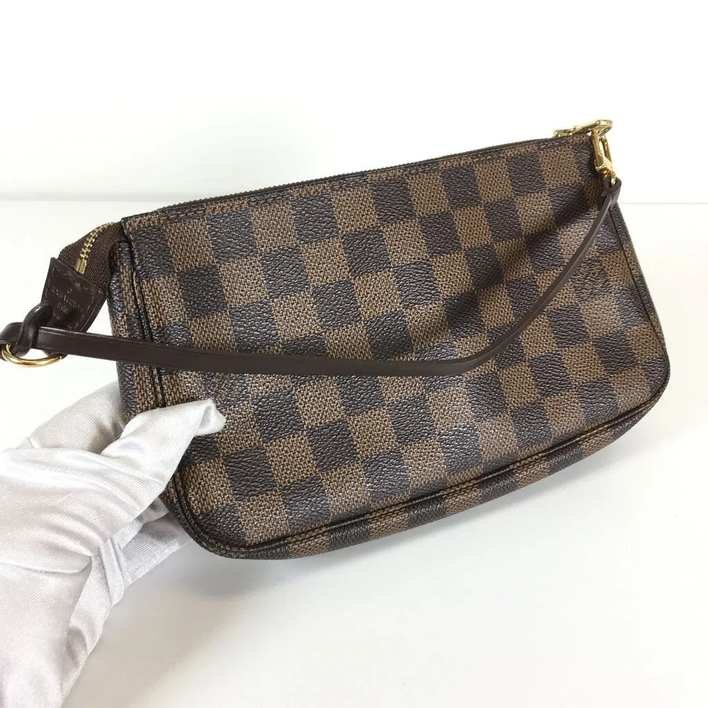 Louis Vuitton Pochette Accessories